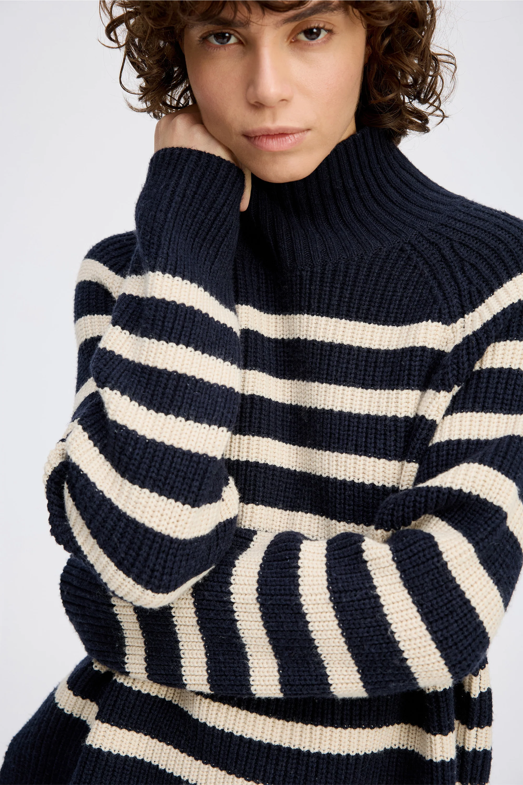 ARISSA - NAVY - Image 4