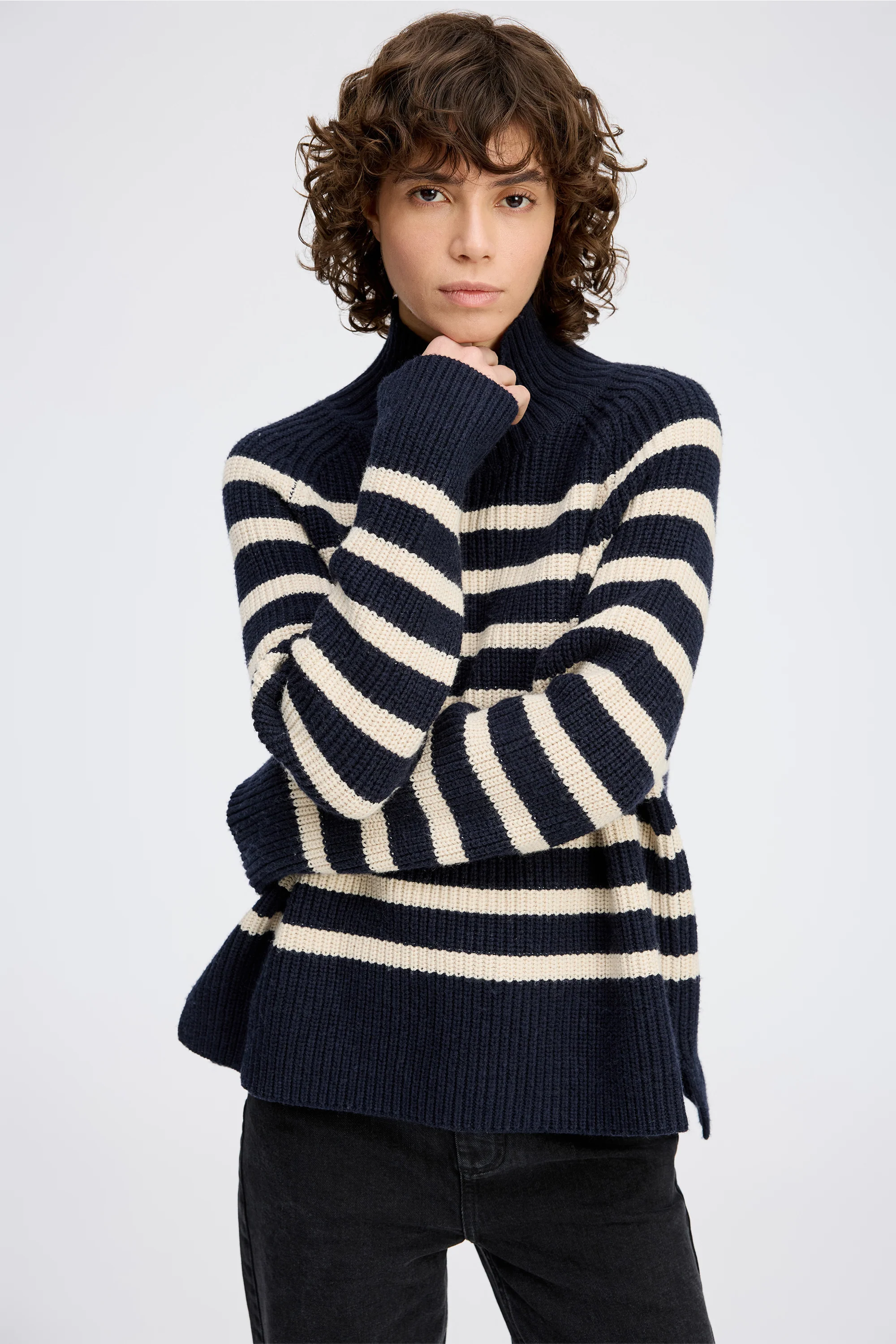 ARISSA - NAVY - Image 5