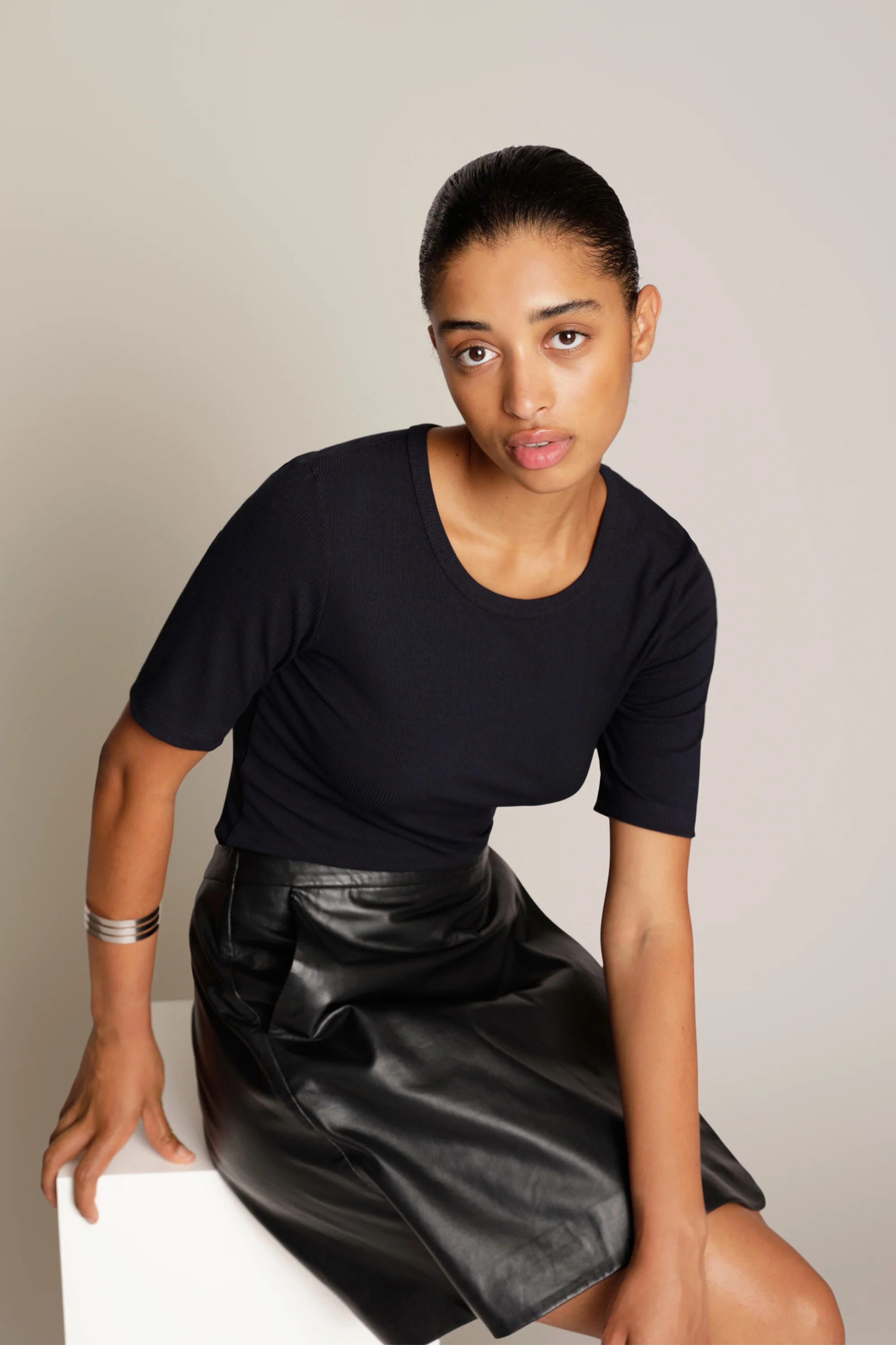 MUTULA - NAVY - Image 4