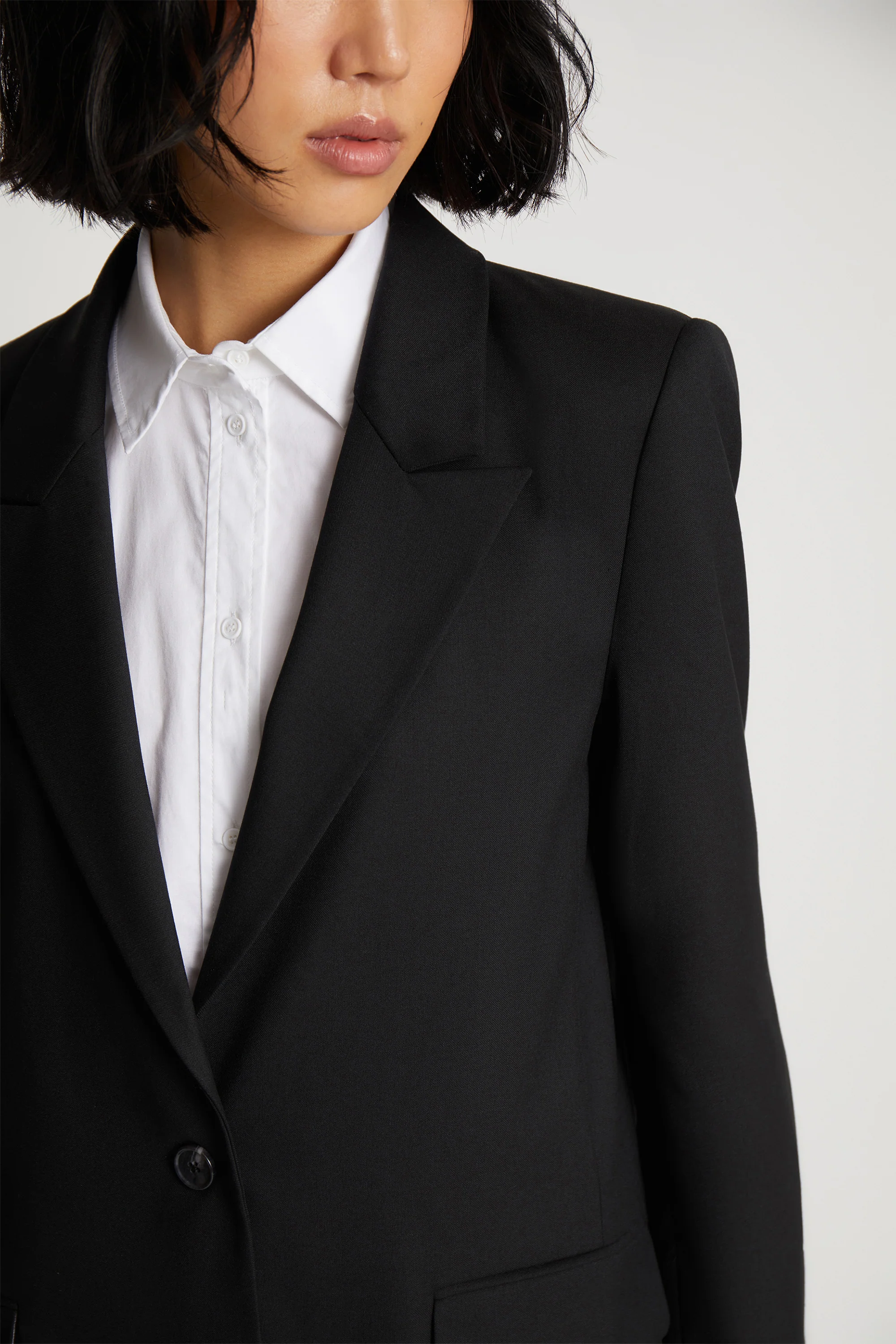 SUSSIMA - BLACK - Image 3