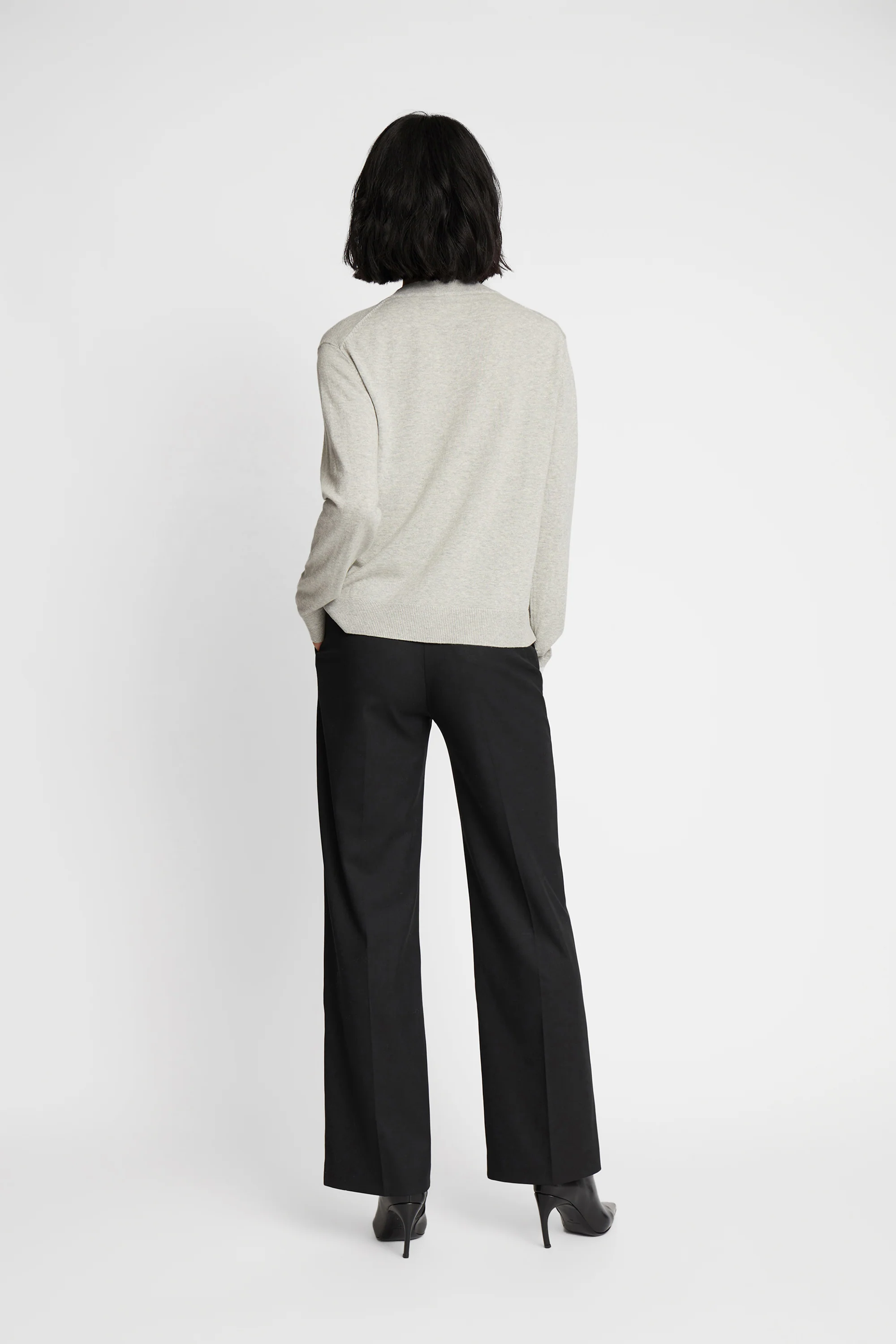 SWELINA - GREY - Image 4