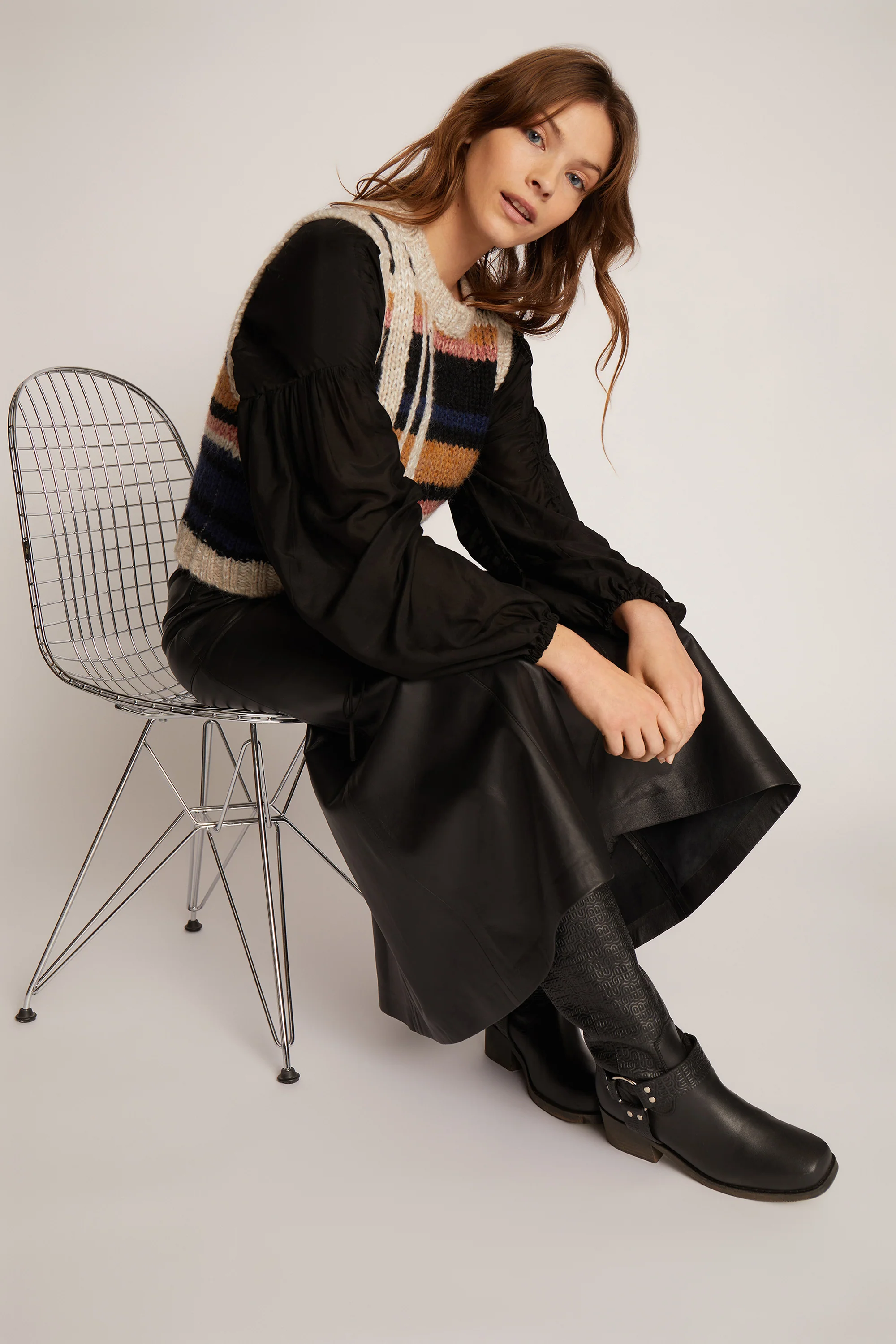 TOTOR - BLACK - Image 7